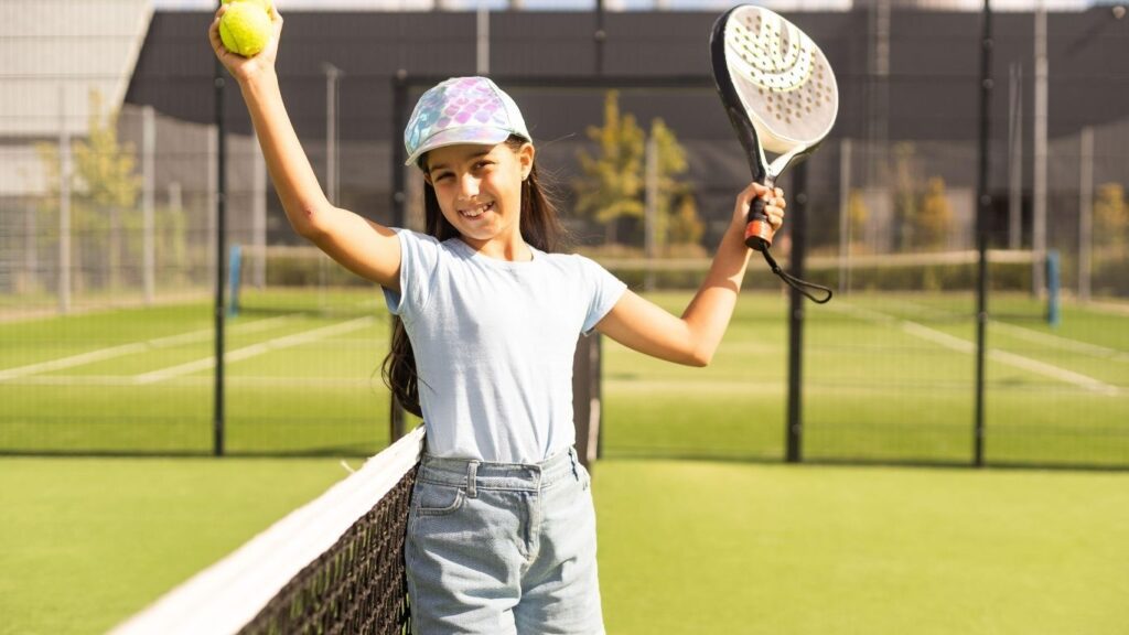 kids-padel-classes-uae - 1