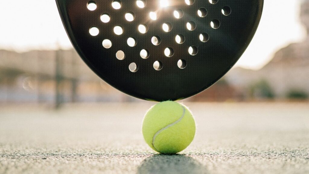 best padel rackets under AED 1200-2