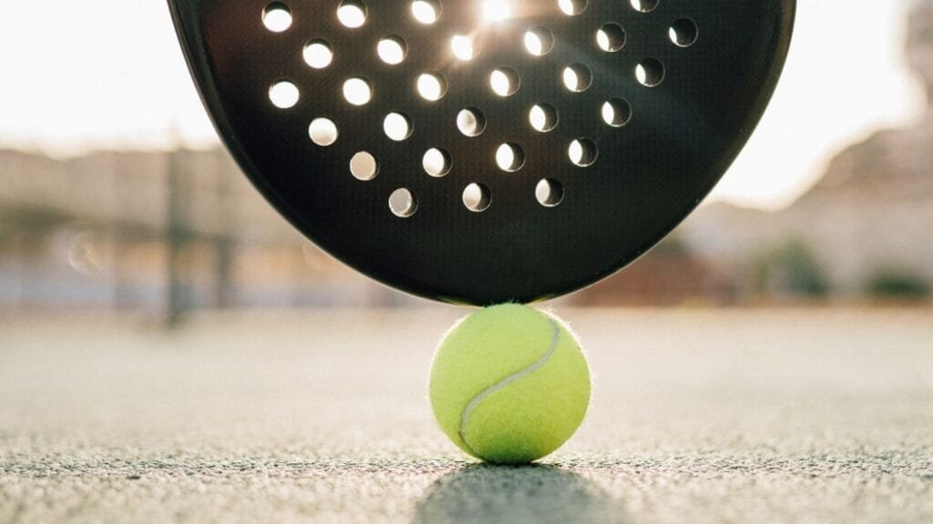 best padel rackets under AED 1200-2
